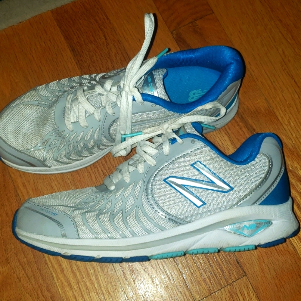 New Balance 1765v2 Womens Running Training Shoes 7 B, blue and silver gray